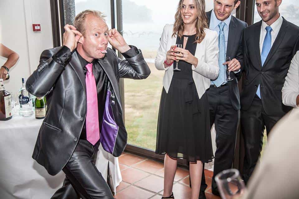 modif (2) (1) magicien close up